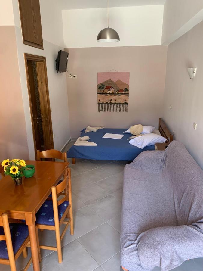 Ferienwohnung Domenica House Kondaraíni Exterior foto